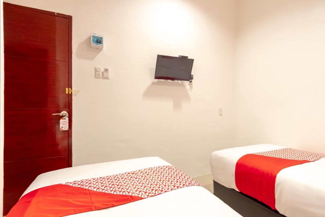โอโย 1377 โอเอส เรสซิเดนซ์ Hotel เมดาน ภายนอก รูปภาพ