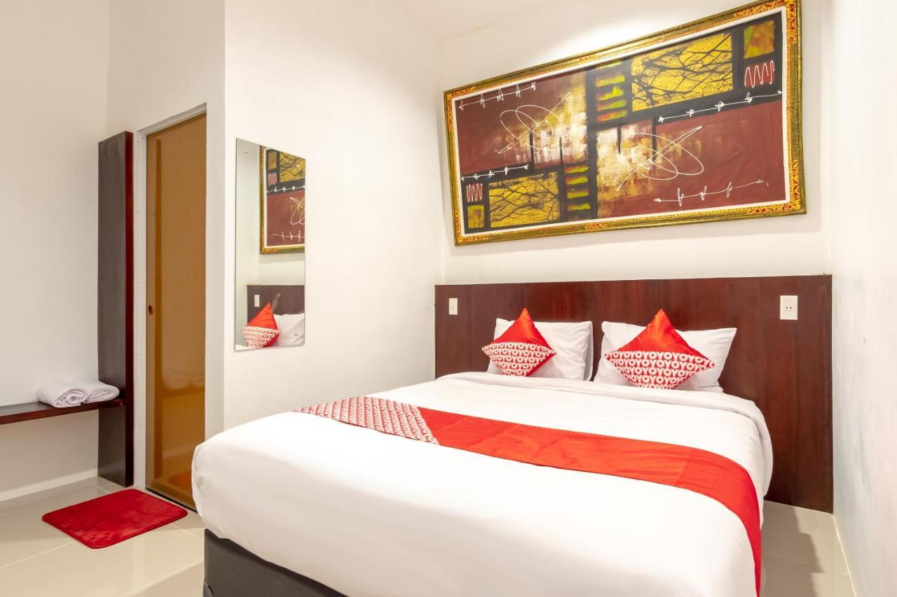 โอโย 1377 โอเอส เรสซิเดนซ์ Hotel เมดาน ภายนอก รูปภาพ
